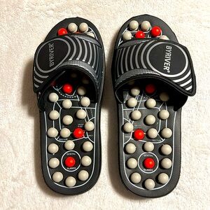 BYRIVER. Reflexology Acupressure Massage Slippers. NWOT Size Women 7-8.5